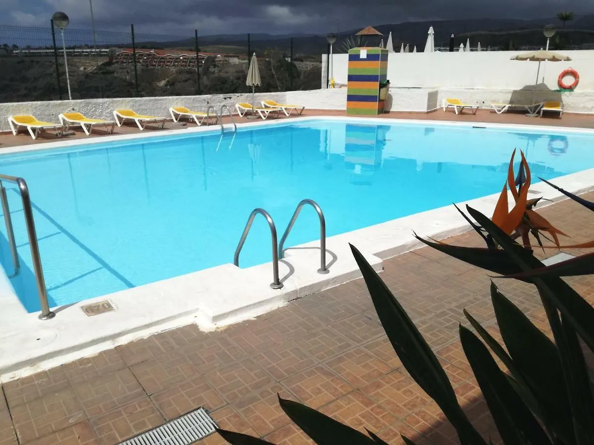 Apt With Terrace Facing Amadores Beach 0*,  Hiszpania